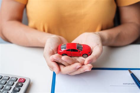 Negotiating a Settlement With Progressive: Insurance Claim Tips