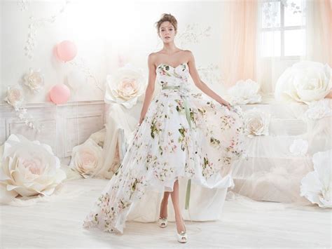 Nothing Says Romance More Than Floral Print If You’re Looking For The Perfect Show Stopper But