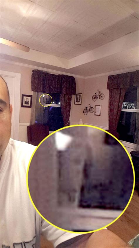 Investigator Snaps Selfie With Terrifying Ghost Face Ghost Hunters Fans Community Website