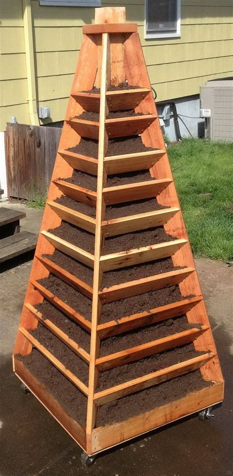 How To Build A Vertical Garden Pyramid Tower For Your Next Diy Outdoor