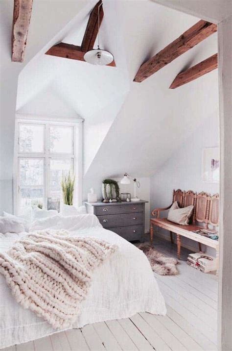 33 Ultra Cozy Bedroom Decorating Ideas For Winter Warmth