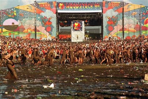 Woodstock 99 Disaster Images All Disaster Msimagesorg