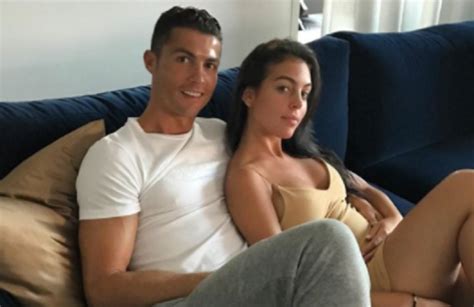 Cristiano Ronaldos Girlfriend Georgina Rodriguez Reveals How She Seduces Him Georgina Rodriguez