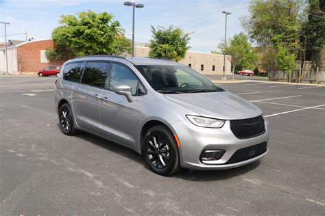 Used 2021 Chrysler Pacifica Touring L Fwd Wnav For Sale 37950