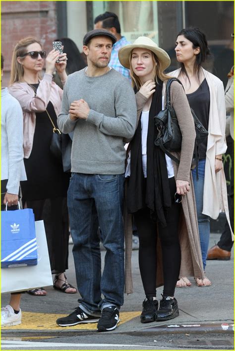 Born 10 april 1980) is an english actor and screenwriter. Charlie Hunnam Didn't Contact Girlfriend Morgana McNelis ...