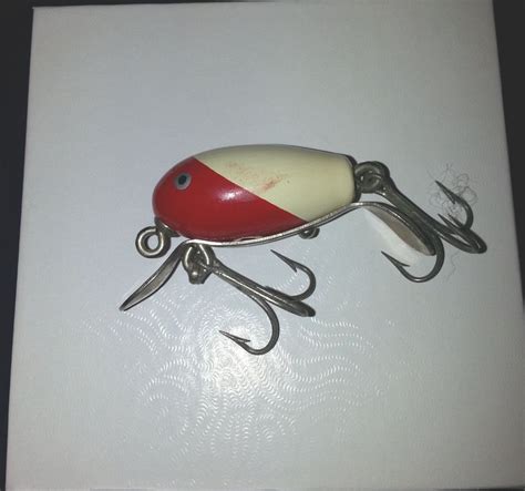 Vintage Wooden Fishing Lure Shakespeare Dopey Red White Excellent
