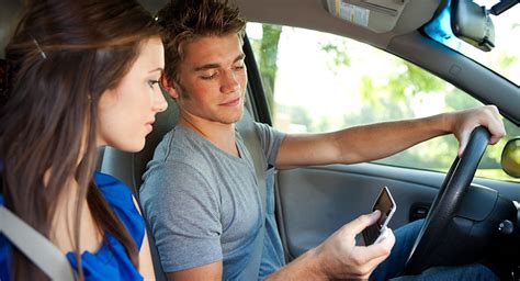 The Dangers Of Texting And Driving And Why You Should Never Do It