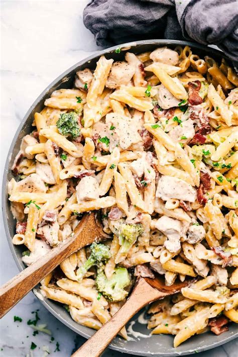 Quick to make and tastes delicious. Cheesy Chicken, Bacon and Broccoli Ranch Pasta - Healthy ...