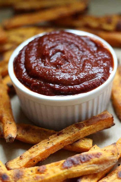 When we did strict paleo last year i noticed that homemade mayonnaise was a must. Crispy Sweet Potato Fries & Homemade BBQ Sauce {Paleo & Vegan}