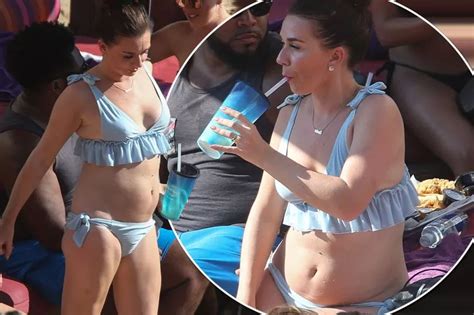 Great British Bake Offs Candice Brown Strips Down To Bikini At Las