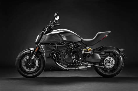 Motorrad Vergleich Ducati Diavel 1260 2021 Vs Ducati Xdiavel S 2021