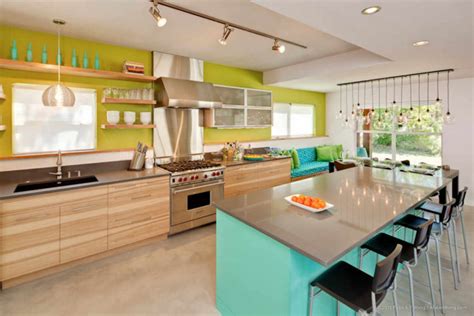 20 Beautiful Examples Of A Mid Century Modern Kitchen