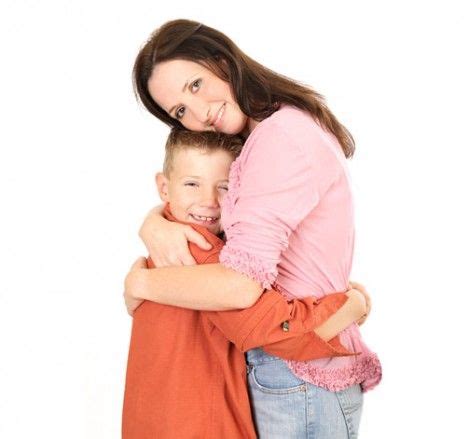 Mom Son Cuddle Pictures Telegraph