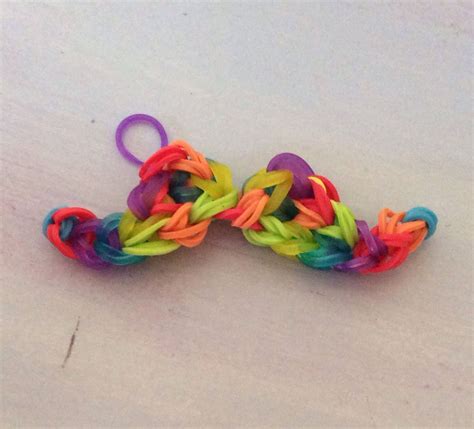 My Rainbow, Rainbow Loom Mustache! | Rainbow loom bracelets, Rainbow loom creations, Rainbow loom