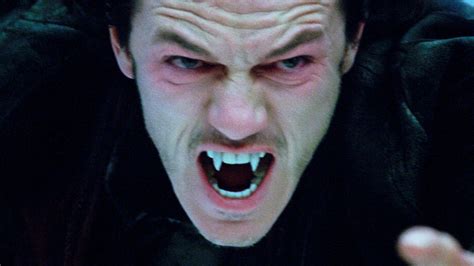 Film Dracula Untold Luke Evans Rela Jadi Monster Untuk Selamatkan