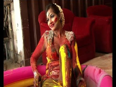 Tanisha Singh Goes Semi Nude For Holi Photoshoot YouTube