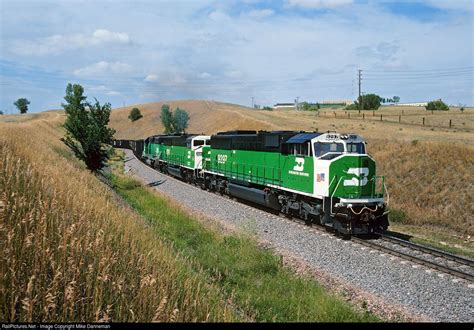 Bn 9297 Burlington Northern Railroad Emd Sd60m At Bismarck North