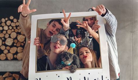 19 Photo Booth Ideas For Your Next Event