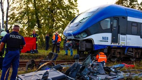 Two Dead After German Train Van Collision Albany Advertiser