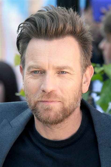 Ewan mcgregor has settled his divorce from wife eve mavrakis after 22 years but not before his eldest daughter could have her say on his new girlfriend. Ewan McGregor und Eve Mavrakis sind nicht mehr Ehemann und ...