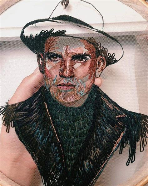 Pin by Edit Haran on Embroidery Portrait | Portrait embroidery, Embroidery art, Hand embroidery art