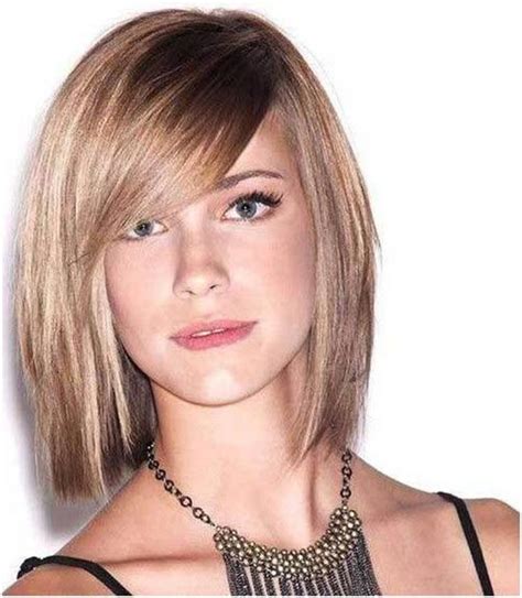 Having a short haircut combined with fine hair can often be difficult to manage. 27 Mind-Blowing Bob Haircuts For Fine Hair