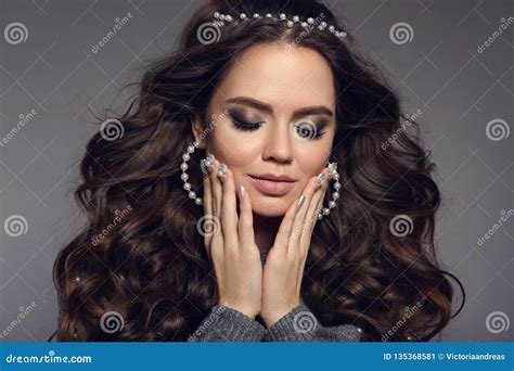 Attractive Brunette Portrait Beauty Makeup Pearls Jewelry Set Curly Long Hair Style