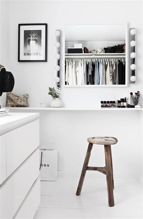 45 Stylish Minimalist Closet Design Ideas Digsdigs