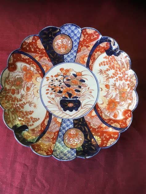 Imari 12” In Scalloped Charger Plate Antiques Board