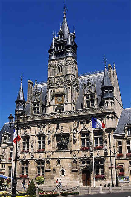 Stay at armor hôtel from $85/night, la parenthese du rond royal from $137/night, hôtel du nord from $90/night and more. Hôtel de ville, Compiègne : Hôtel de ville de Compiègne ...