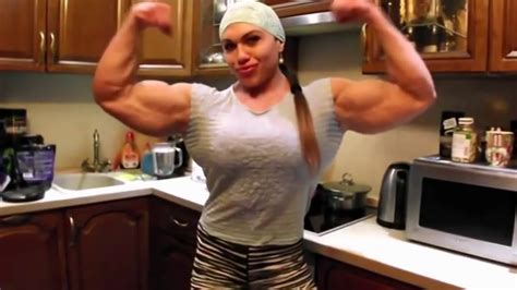 Biggest Female Bodybuilder Nataliya Kuznetsova Trukhina Flexing Hardcore In Cm Biceps