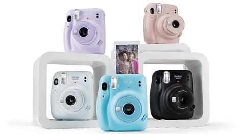Fujifilms New Instax Mini 11 Perfects The Art Of Close Up Selfies