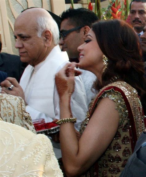 Bollywood Hollywood Celebrity Photos Shilpa Shetty And Raj Kundra