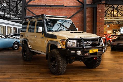 Armored Land Cruiser 76 Bulletproof Toyota Suv The 55 Off