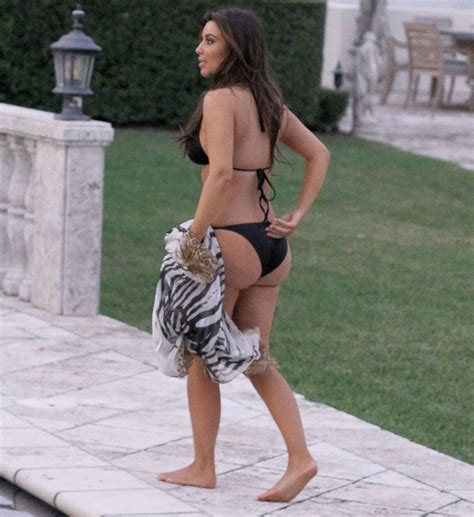 Foto Foto Bikini Kim Kardashian Terbaru Update Info