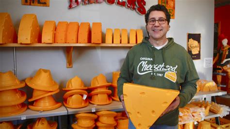 Foam Cheesehead Is Hot When Packers Do Well Twin Cities