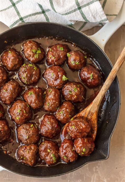Our best and brightest christmas appetizers. Cocktail Meatballs Recipe (Sweet and Spicy Cranberry ...