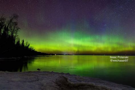 Northern Lights Appear In Michigans Upper Peninsula Over The Weekend