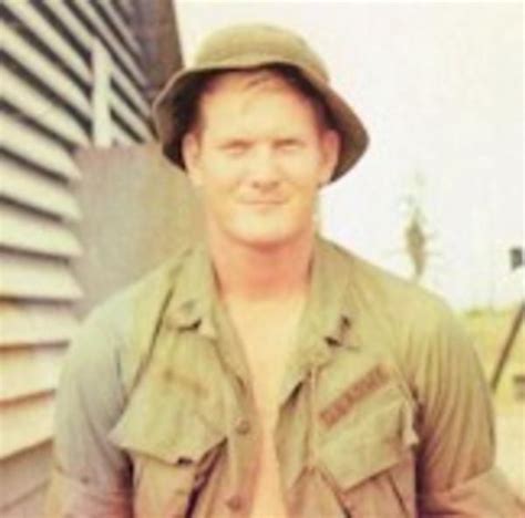 Virtual Vietnam Veterans Wall Of Faces Carver J Vaughan Army