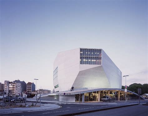 7 Reasons To Revere Rem Koolhaas