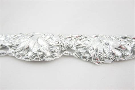 Indian Scallop Trim 1083 Silver Shine Trimmings And Fabrics