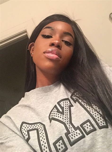 Black Girls With Big Lips Bomb Nia