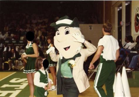 Batt The Hat Snopes The Official History Of Stetsons Mascot