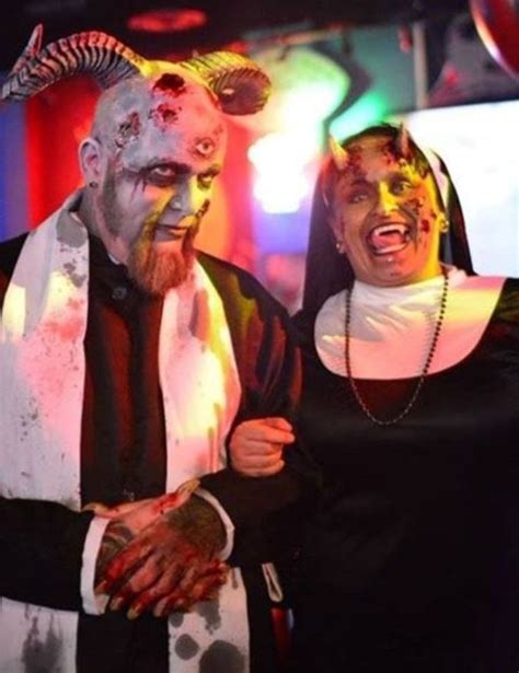Most Scary Halloween Couple Costume Ideas 23 Couple Halloween