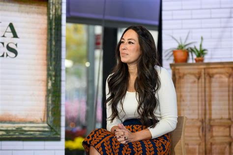 I'm here to teach you how to make . Joanna Gaines New Cooking Show, Magnolia Table, Premieres ...