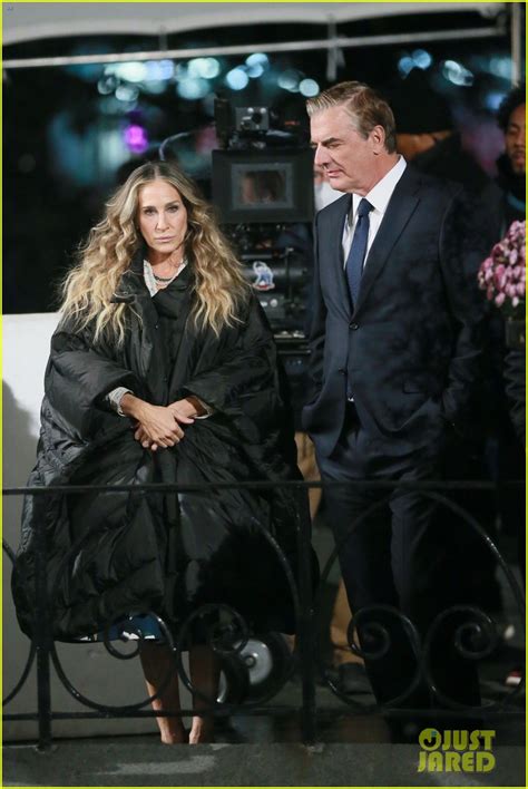 Sarah Jessica Parker And Chris Noth Are All Smiles Filming Late Night Scenes For And Just Like