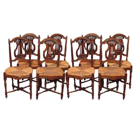 You can also repaint a wood set, or purchase a brand new set painted in pastels or with natural wood tones. Set of 8 Antique French Country Dining Room Chairs at 1stdibs