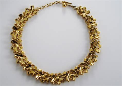 Trifari Vintage Pearl On Gold Tone Necklace 1950 S Ca American In
