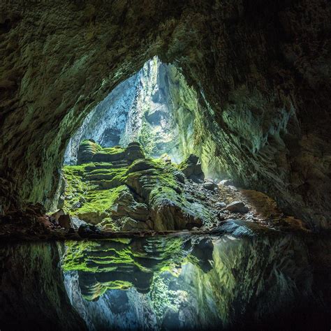 Son Doong Cave Tour Cave In Vietnam With Its Own Ecosystem Phong Nha