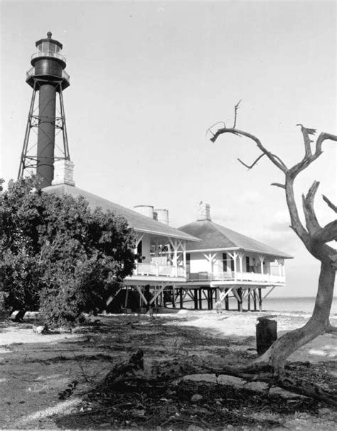 Florida Memory View Of The Sanibel Island Lighthouse And Keepers